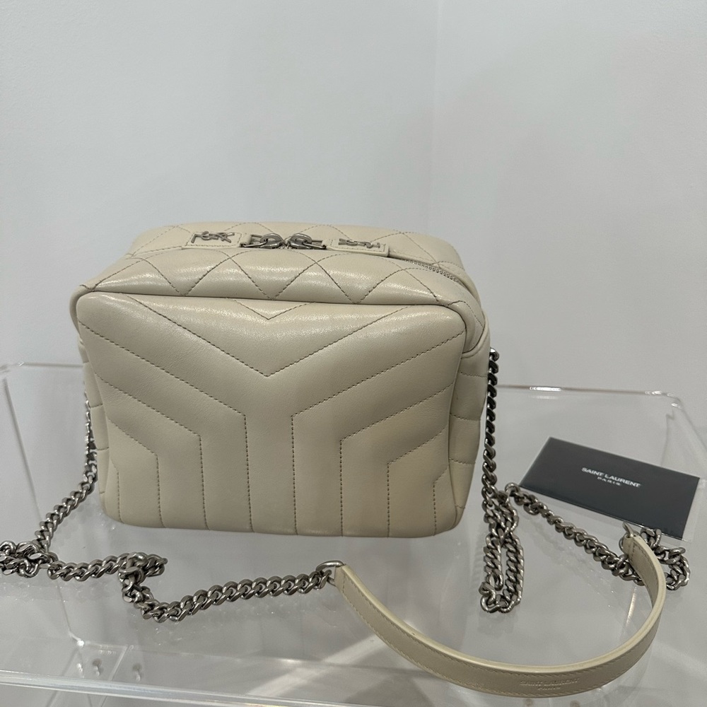 SAINT LAURENT
Calfskin Y Quilted Monogram Small Loulou Bowling Bag Oat